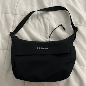 Lululemon Sling Bag 2L
